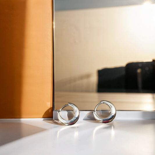 GL0006 - Premium Silver Collection - Round-shaped Earrings Crafted from Sterling 925 Silver